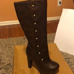 UGG LEATHER HIGH HEEL BOOTS Brand New with Tags